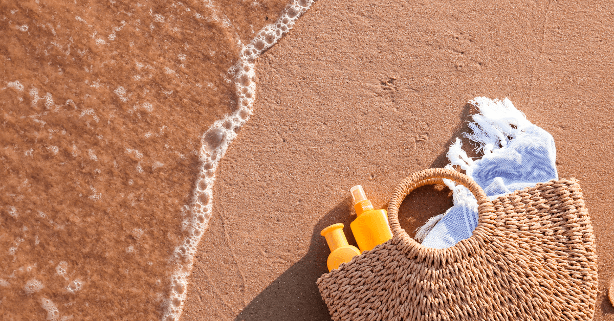 The Best Beach Bag for Moms 2023